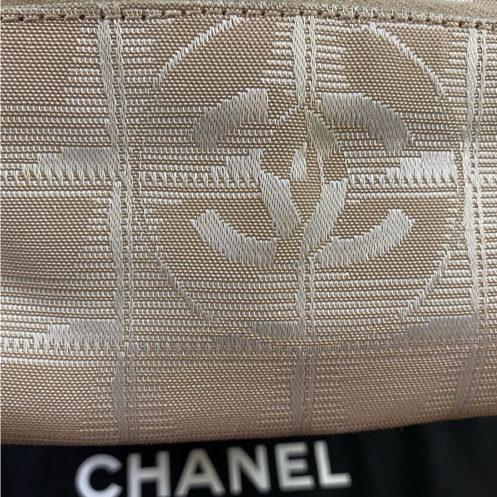 🆕 Chanel cc " new travel line" collection, Vanity Bag👜 - Picture 14 of 15